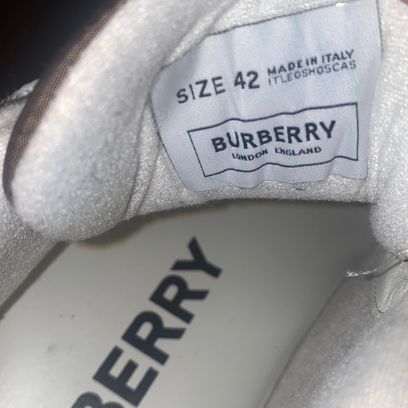 Burberry men’s sneaker - Picture 2 of 6